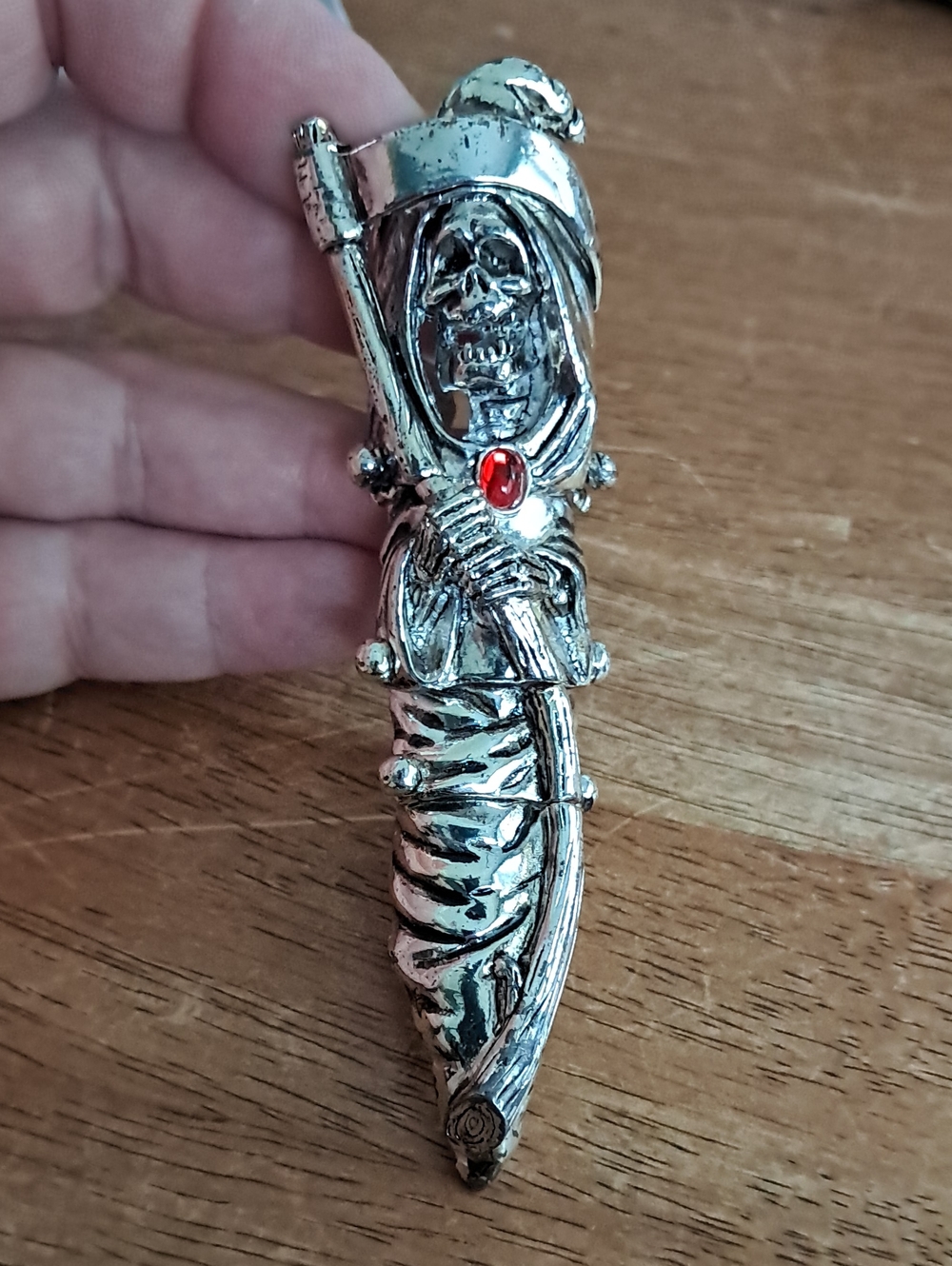 Full Finger Armor Skull Ring